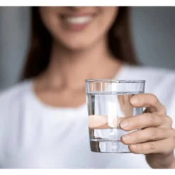 New Dentaid Xeros Mondspoeling Hydrateert en Verzorgt een Droge Mond