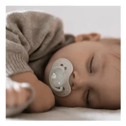 Clearance Difrax Dynamic Fopspeen 0-6M Night&Day Unisex