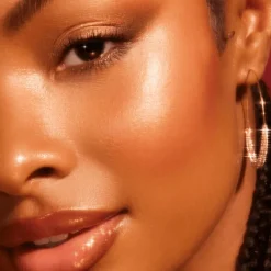 Clearance e.l.f. Halo Glow Highlight Beauty Wand Champagne Campaign