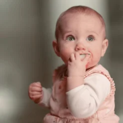 Online Ella's Kitchen Wortels Appels Pastinaak Bio Knijpfruit 4+ Maanden 120 GR