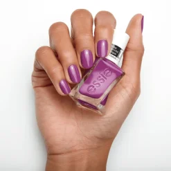 Clearance Essie gel by Nagellak Strut With It 561 Paars 13,5ML