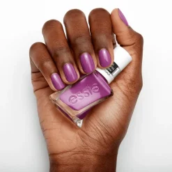 Clearance Essie gel by Nagellak Strut With It 561 Paars 13,5ML