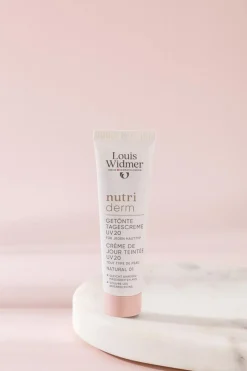 Online Louis Widmer Nutriderm Getinte Dagverzorging SPF20 Naturel 01 Zonder Parfum 30 ML