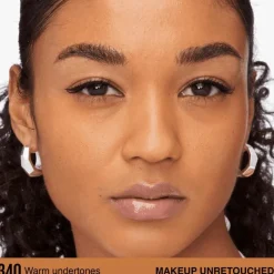 Clearance Maybelline New York Superstay Lumi Matte Foundation 35ML 340