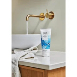 Clearance Therme Aqua Wellness Shower Satin 200 ML